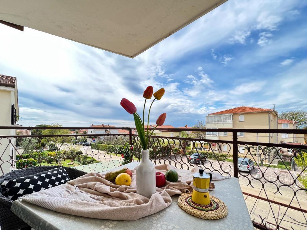 Apartments Valerian Novigrad Istria Buitenkant foto