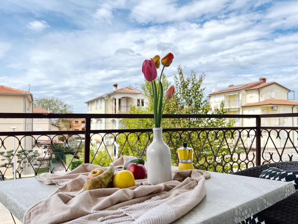 Apartments Valerian Novigrad Istria Buitenkant foto