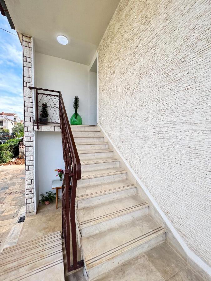 Apartments Valerian Novigrad Istria Buitenkant foto